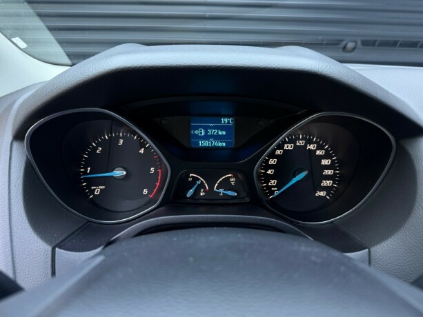 ford-focus-diesel-2011-big-13