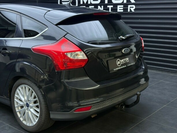 ford-focus-diesel-2011-big-5