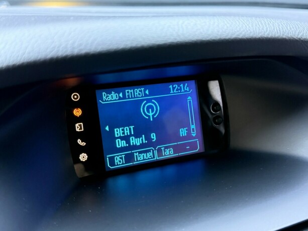 ford-focus-diesel-2011-big-16