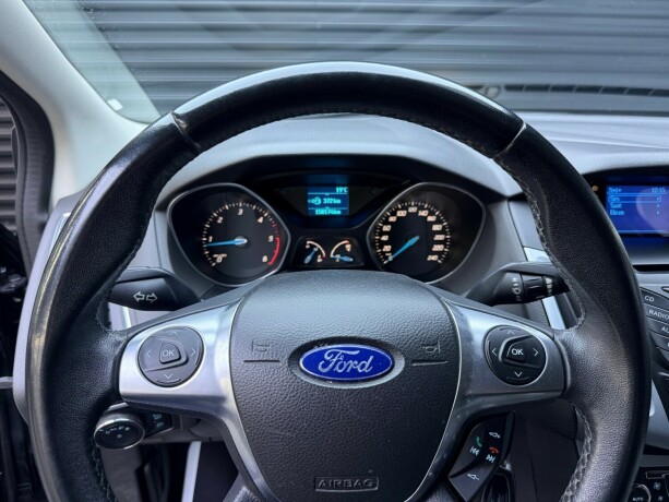 ford-focus-diesel-2011-big-12