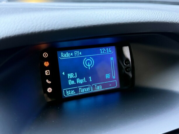 ford-focus-diesel-2011-big-17
