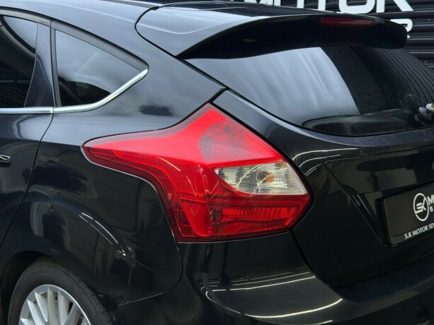 ford-focus-diesel-2011-big-6