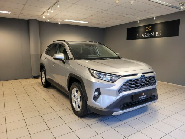 toyota-rav4-elektrisitetbensin-2021-big-10