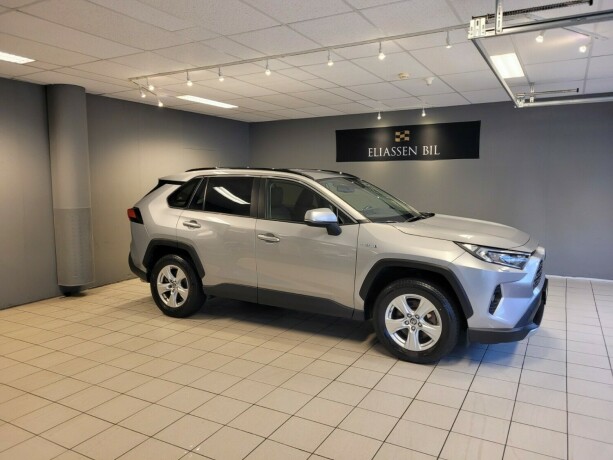 toyota-rav4-elektrisitetbensin-2021-big-2