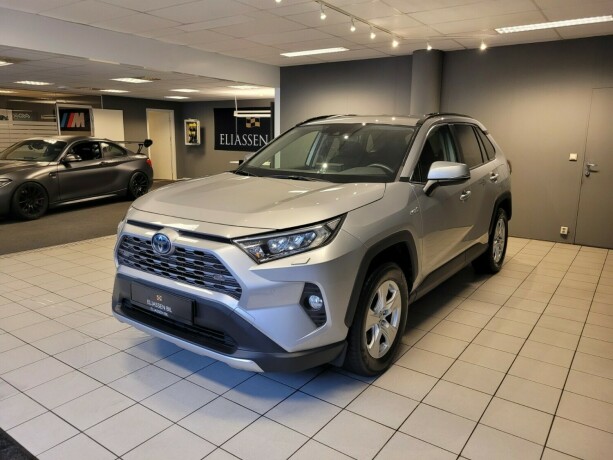 toyota-rav4-elektrisitetbensin-2021-big-8