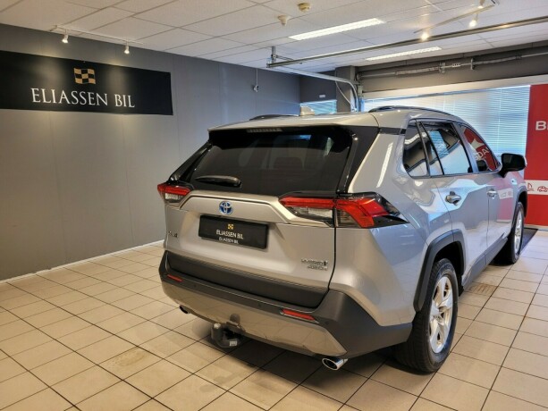 toyota-rav4-elektrisitetbensin-2021-big-5