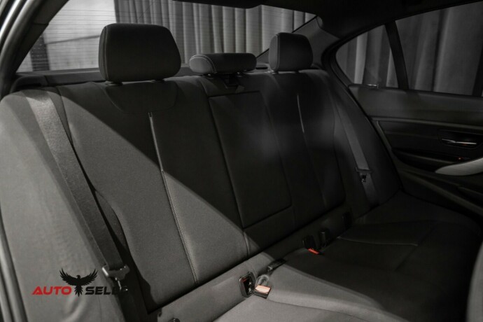 bmw-3-serie-diesel-2012-big-13