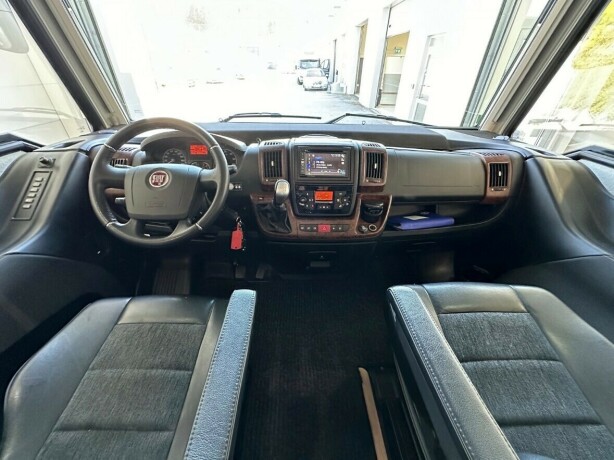 niesmann-bischoff-arto-88le-2-enkle-senger-senkeseng-reg-for-5-lithium-x-2-solcelle-alde-diesel-2014-big-35