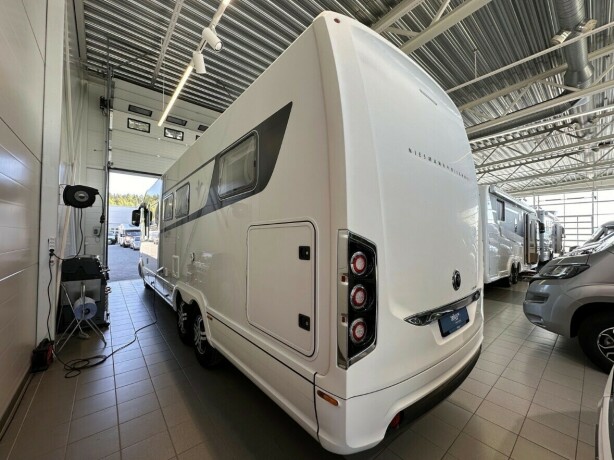 niesmann-bischoff-arto-88le-2-enkle-senger-senkeseng-reg-for-5-lithium-x-2-solcelle-alde-diesel-2014-big-3