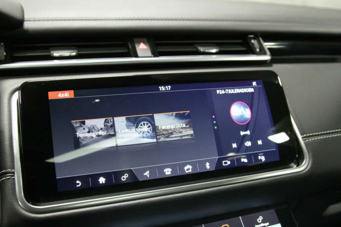 land-rover-range-rover-velar-bensin-2018-big-16