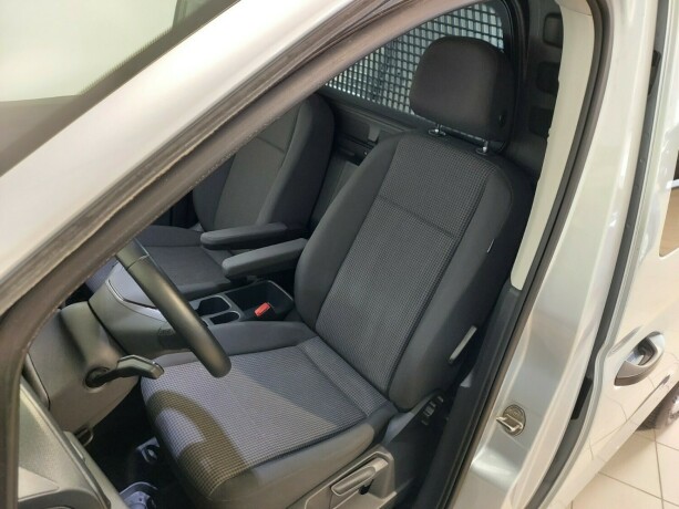 volkswagen-caddy-diesel-2024-big-22