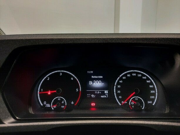 volkswagen-caddy-diesel-2024-big-42