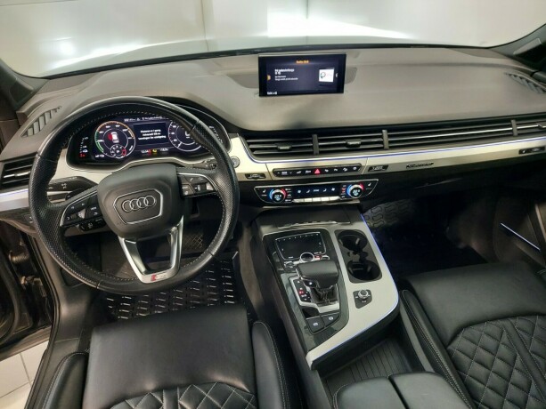 audi-q7-elektrisitetdiesel-2018-big-30