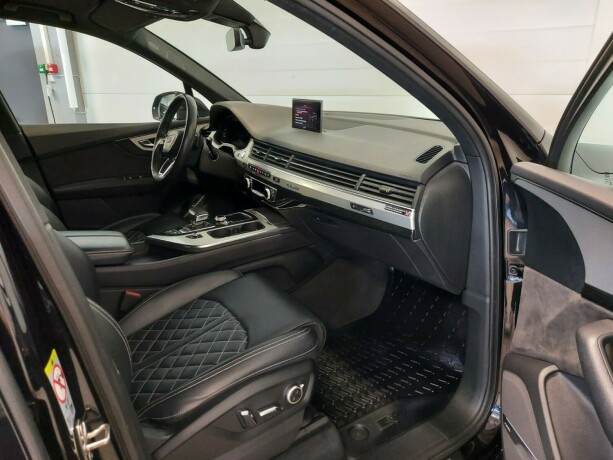 audi-q7-elektrisitetdiesel-2018-big-24