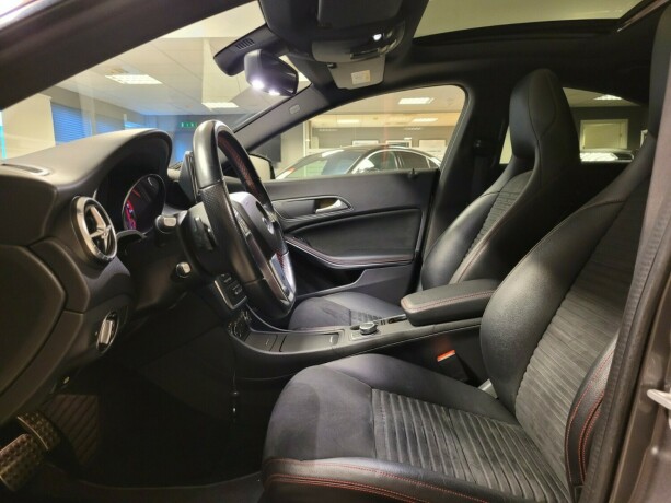 mercedes-benz-cla-bensin-2014-big-19
