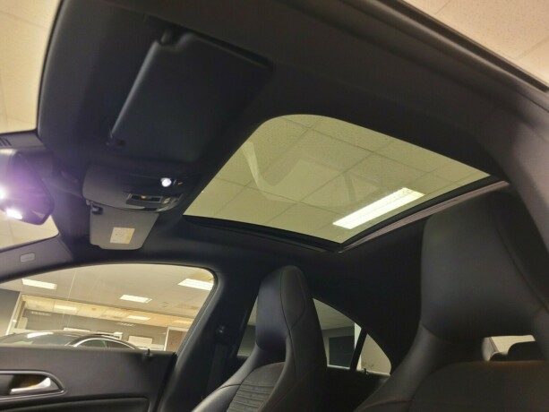 mercedes-benz-cla-bensin-2014-big-21