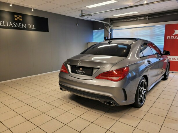 mercedes-benz-cla-bensin-2014-big-5