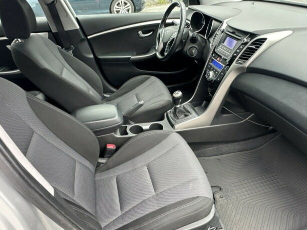 hyundai-i30-diesel-2013-big-8