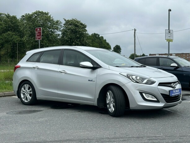 hyundai-i30-diesel-2013-big-2