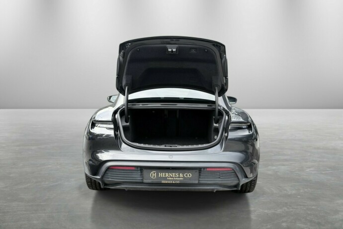 porsche-taycan-elektrisitet-2021-big-34
