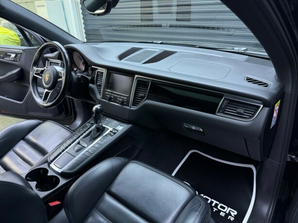 porsche-macan-diesel-2015-big-9