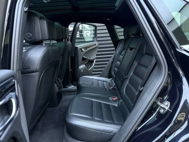 porsche-macan-diesel-2015-big-26