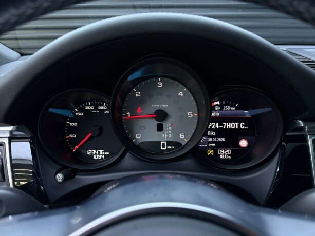 porsche-macan-diesel-2015-big-12