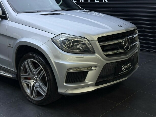 mercedes-benz-gl-bensin-2015-big-2