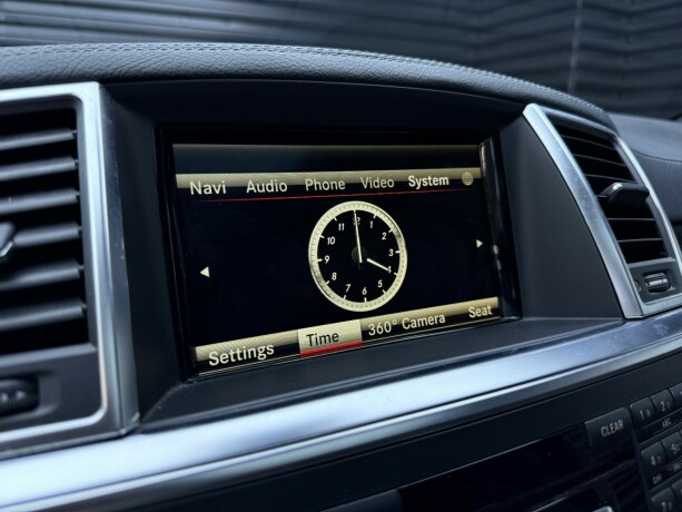 mercedes-benz-gl-bensin-2015-big-15