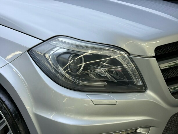 mercedes-benz-gl-bensin-2015-big-3