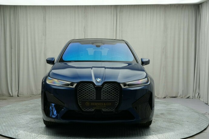 bmw-ix-elektrisitet-2022-big-45