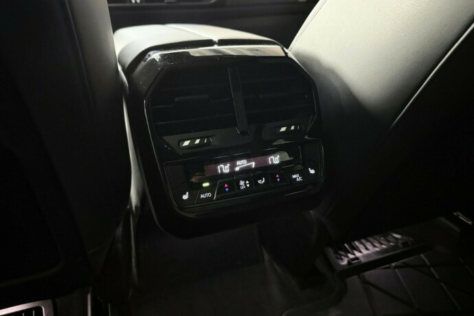 bmw-ix-elektrisitet-2022-big-42