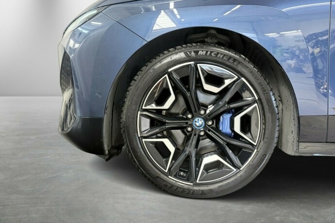 bmw-ix-elektrisitet-2022-big-5