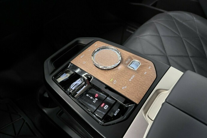 bmw-ix-elektrisitet-2022-big-36