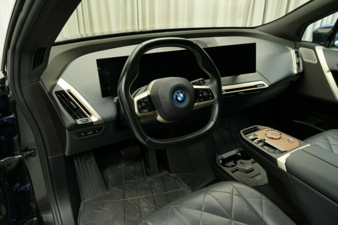 bmw-ix-elektrisitet-2022-big-67