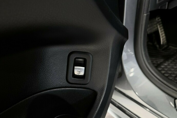mercedes-benz-c-klasse-elektrisitetbensin-2020-big-23