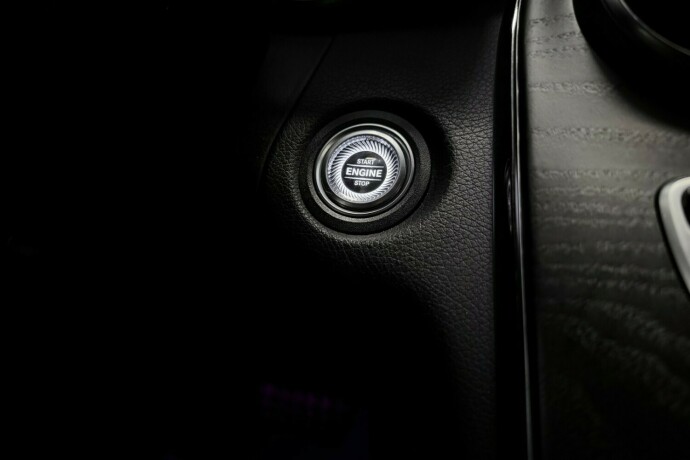 mercedes-benz-c-klasse-elektrisitetbensin-2020-big-18