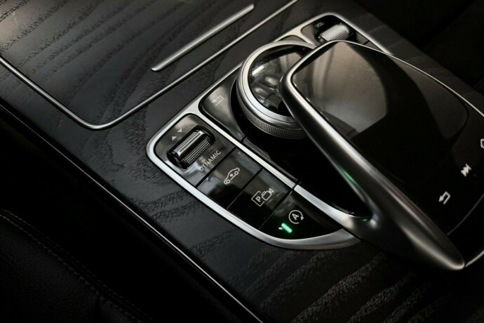 mercedes-benz-c-klasse-elektrisitetbensin-2020-big-27