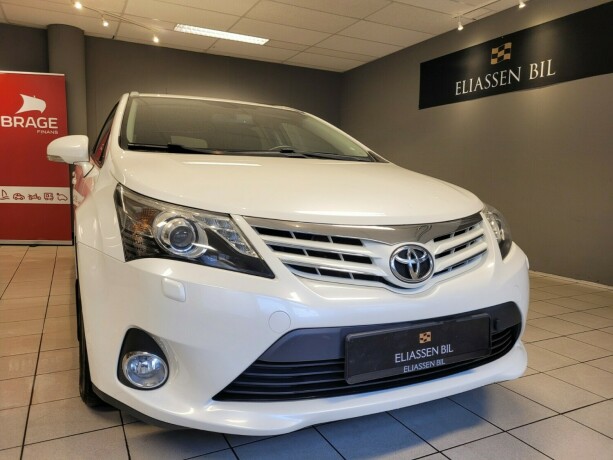 toyota-avensis-bensin-2015-big-9
