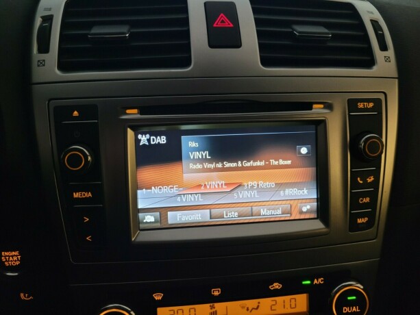 toyota-avensis-bensin-2015-big-24