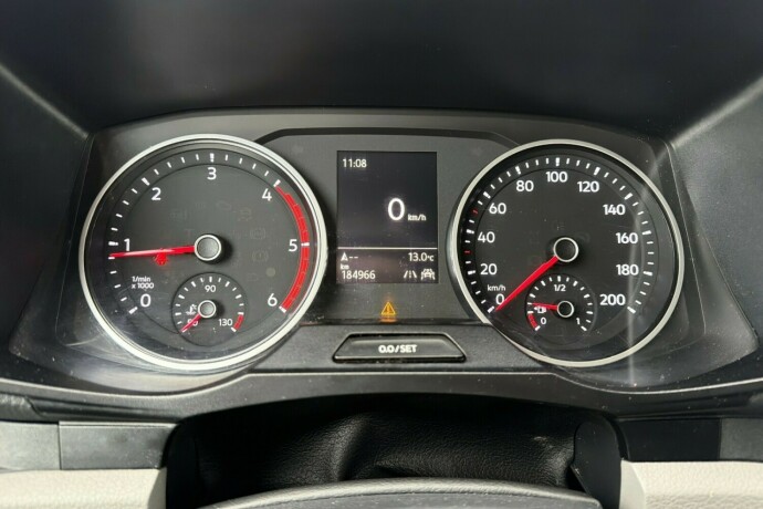 volkswagen-crafter-diesel-2017-big-12