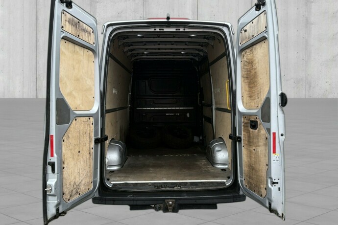 volkswagen-crafter-diesel-2017-big-17