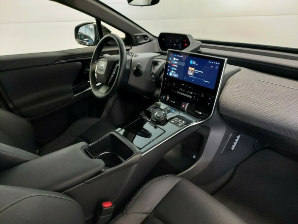 toyota-bz4x-elektrisitet-2022-big-23