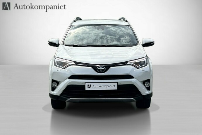 toyota-rav4-elektrisitetbensin-2018-big-7