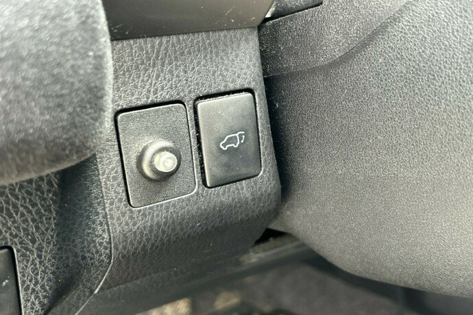 toyota-rav4-elektrisitetbensin-2018-big-14