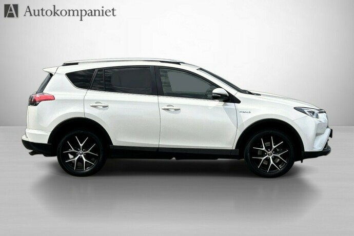 toyota-rav4-elektrisitetbensin-2018-big-4