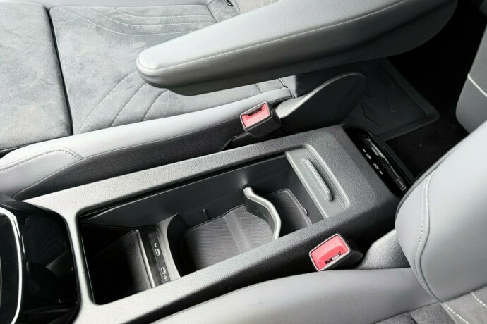 volkswagen-id4-elektrisitet-2024-big-37