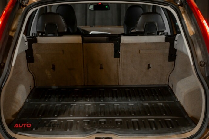 volvo-xc-60-diesel-2011-big-9
