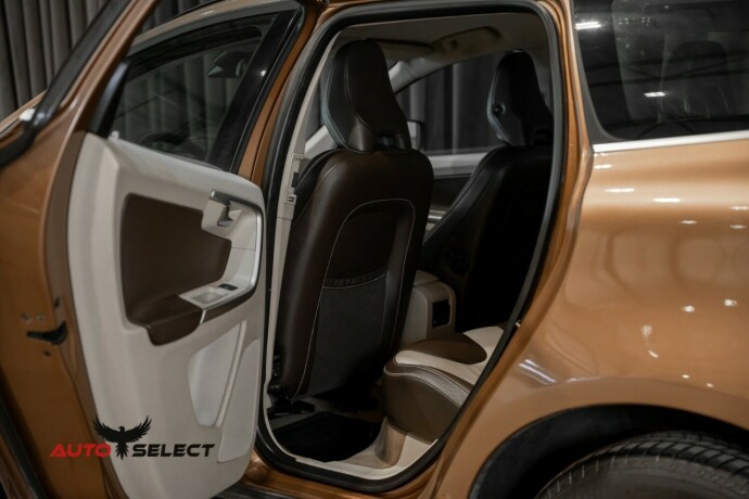 volvo-xc-60-diesel-2011-big-14