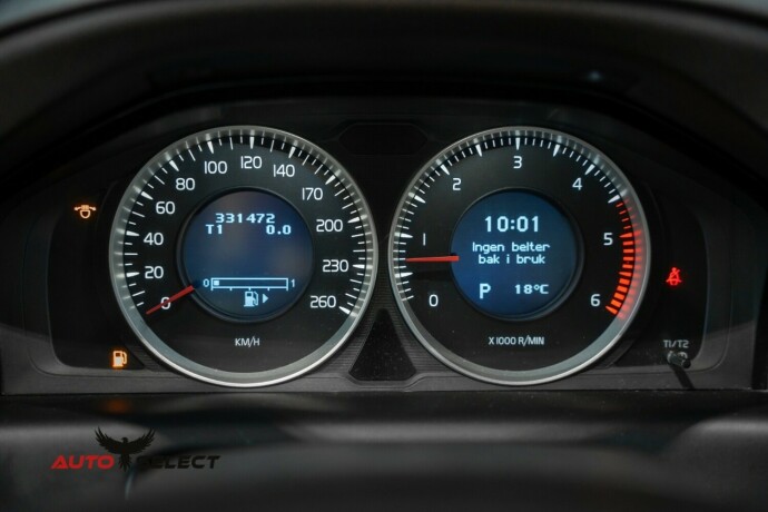 volvo-xc-60-diesel-2011-big-27